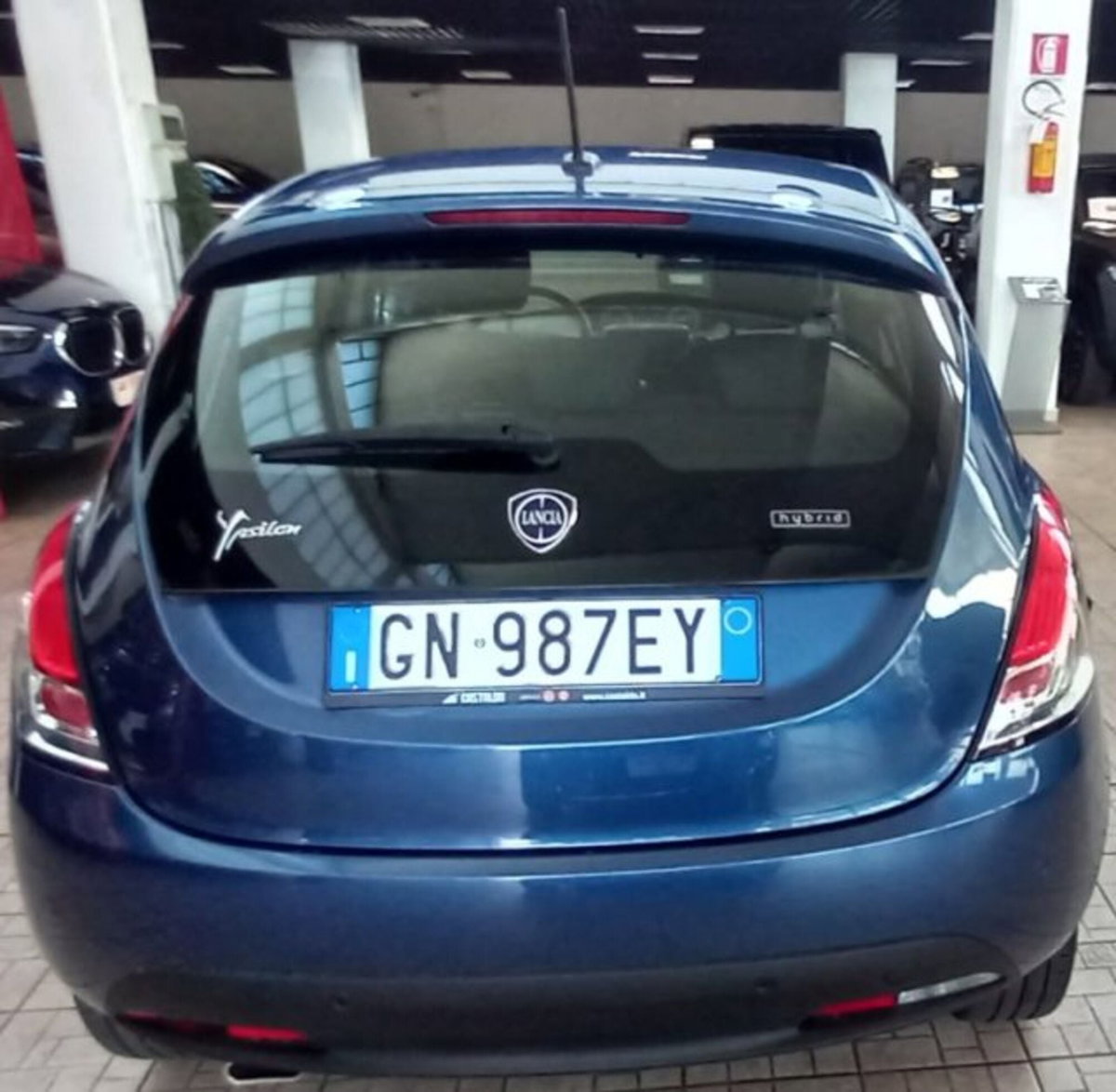 Lancia Ypsilon 1.0 FireFly 5 porte S&S Hybrid Ecochic Gold (3)