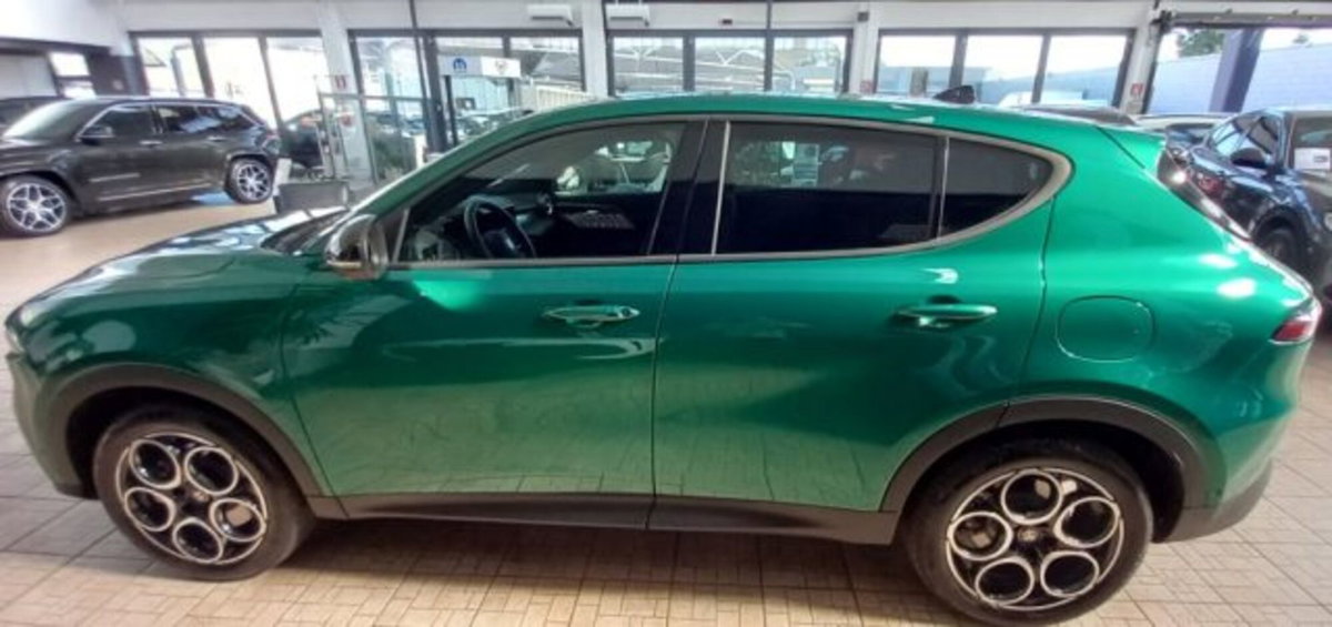 Alfa Romeo Tonale 1.3 phev Sprint Q4 280cv at6 (4)