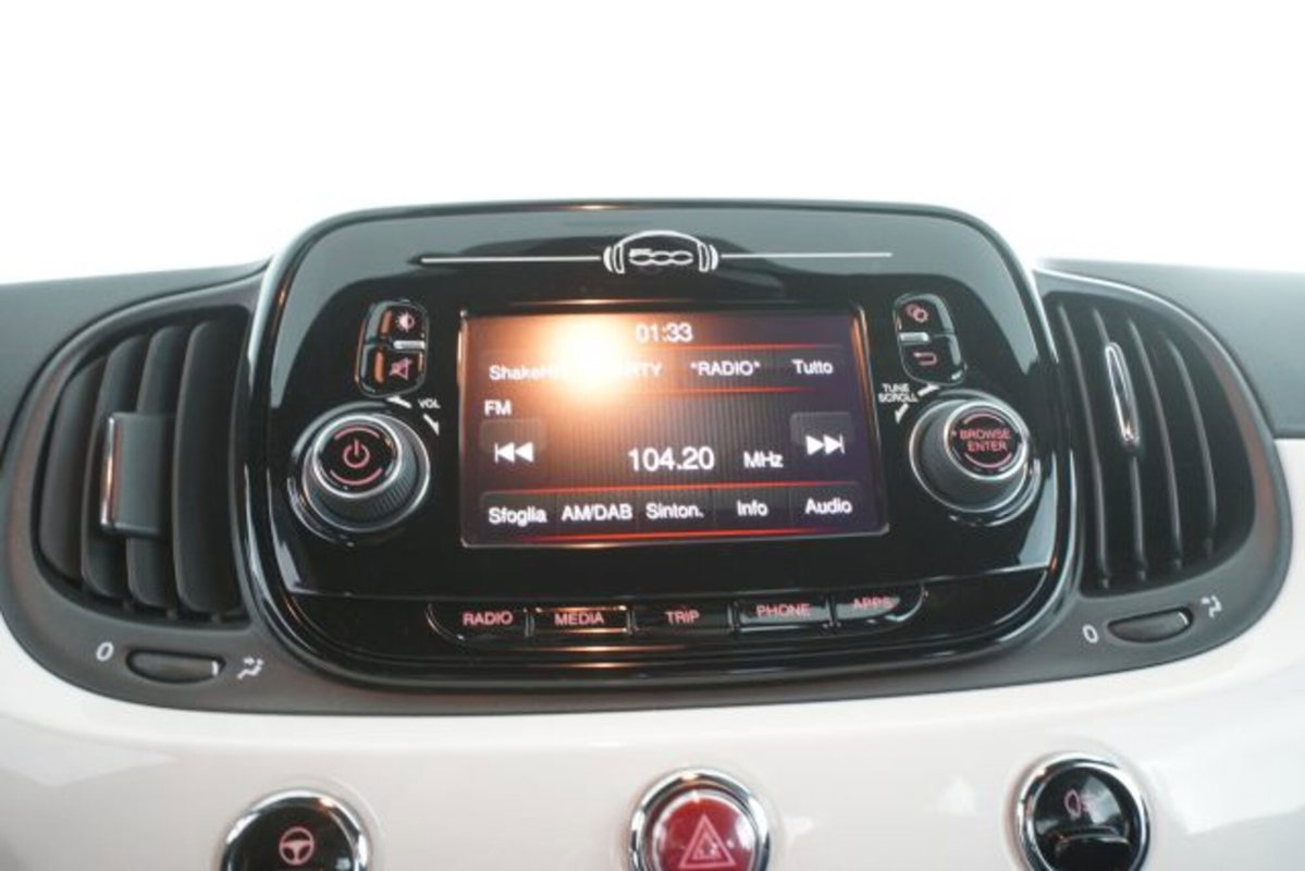 Fiat 500 1.0 Hybrid Cult (16)