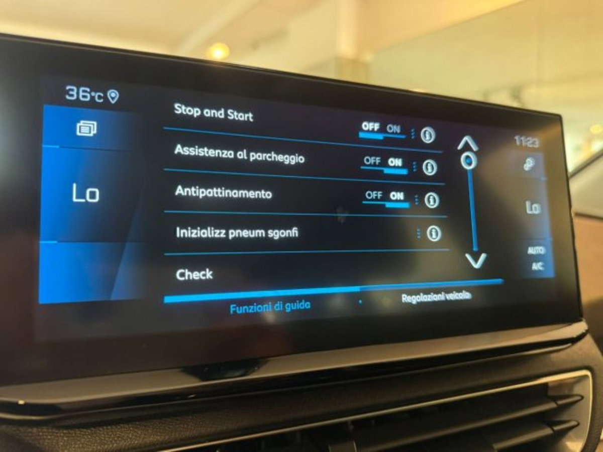 Peugeot 5008 1.5 bluehdi GT s&s 130cv eat8 (17)