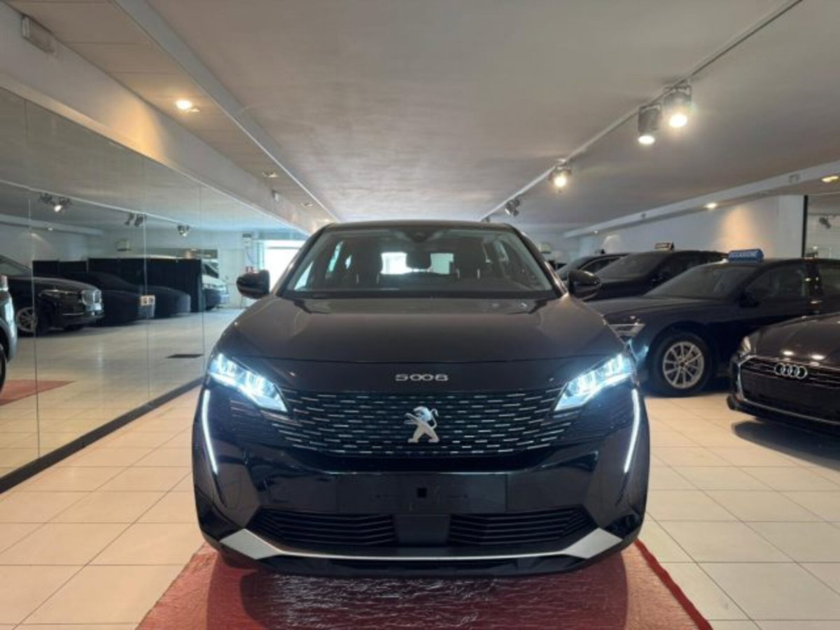 Peugeot 5008 1.5 bluehdi GT s&s 130cv eat8 (2)