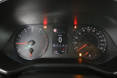 Renault Clio TCe 100 CV 5 porte Business (7)