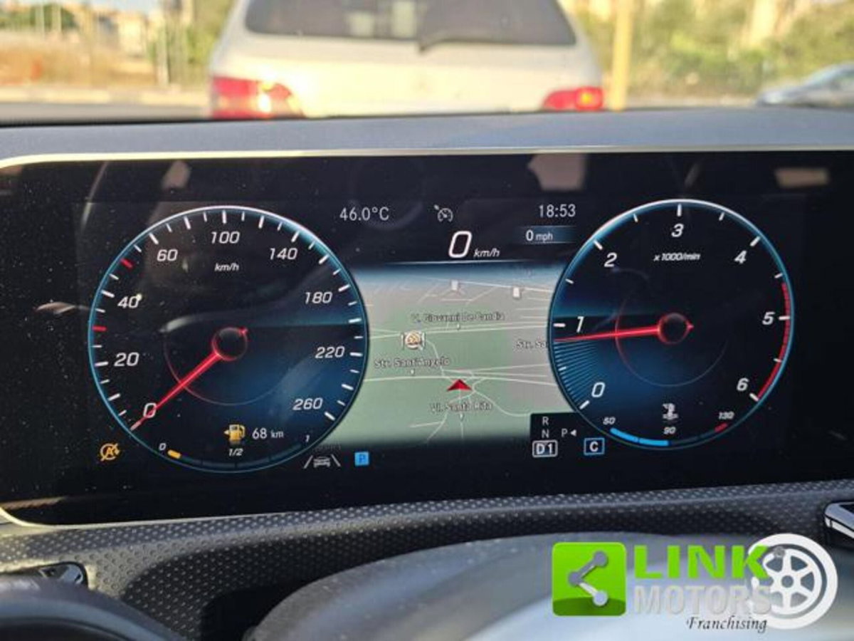 Mercedes-Benz CLA Shooting Brake 200 d Automatic Premium (11)