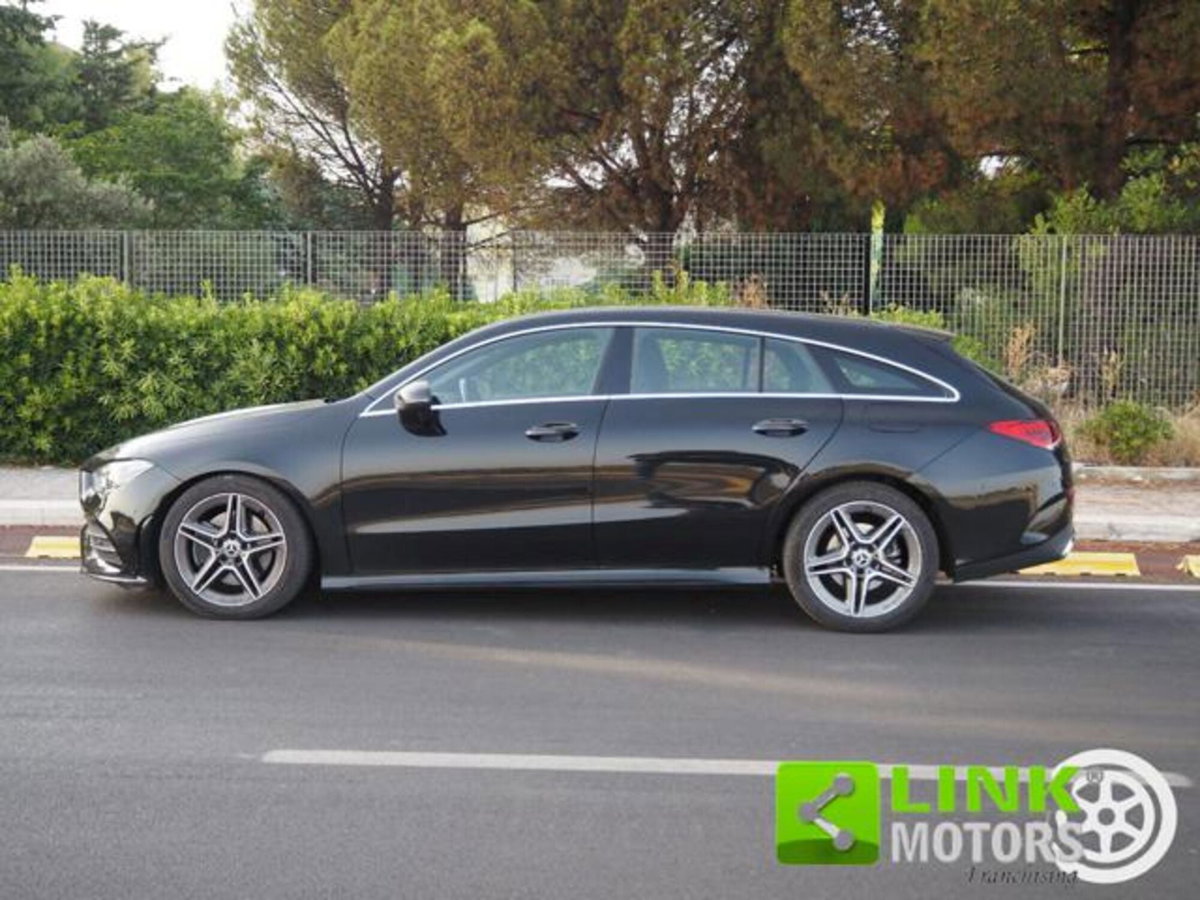 Mercedes-Benz CLA Shooting Brake 200 d Automatic Premium (3)