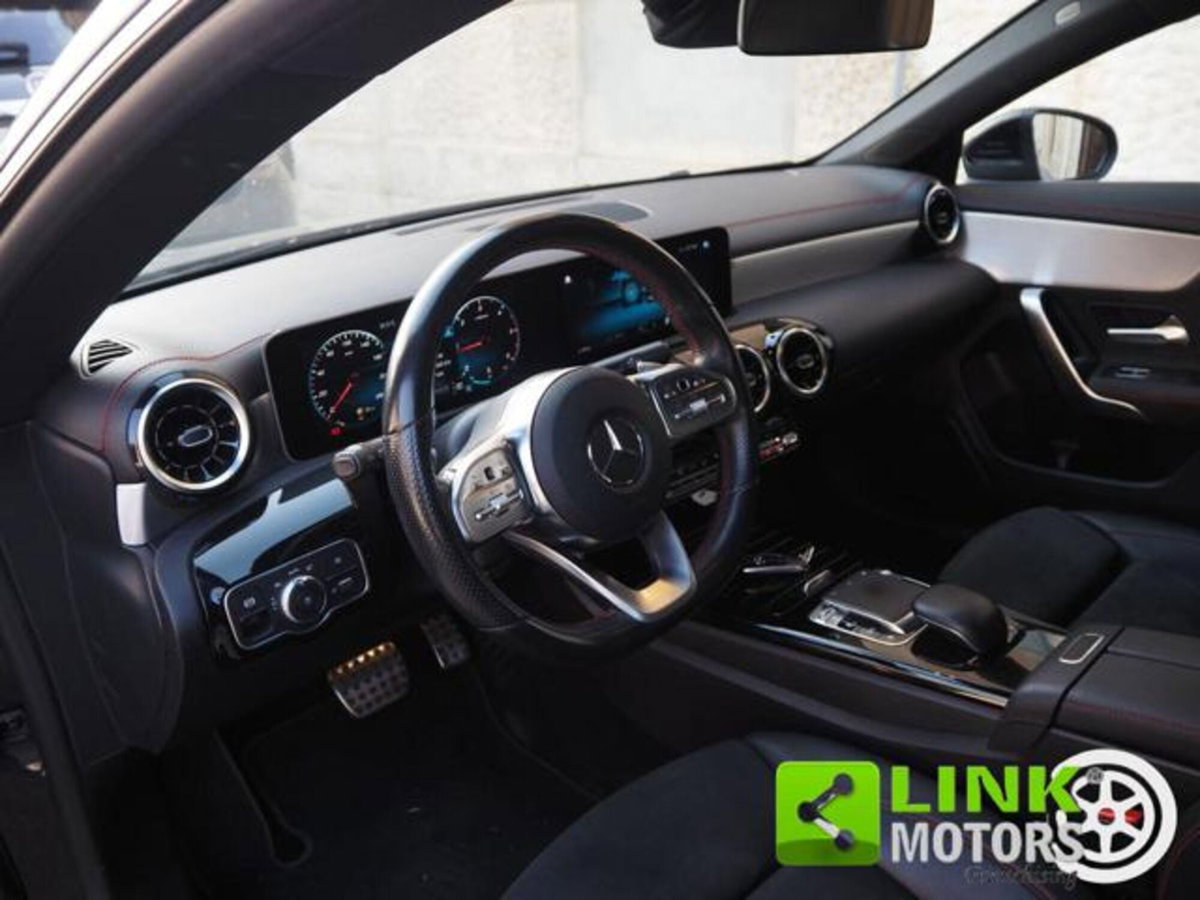 Mercedes-Benz CLA Shooting Brake 200 d Automatic Premium (4)