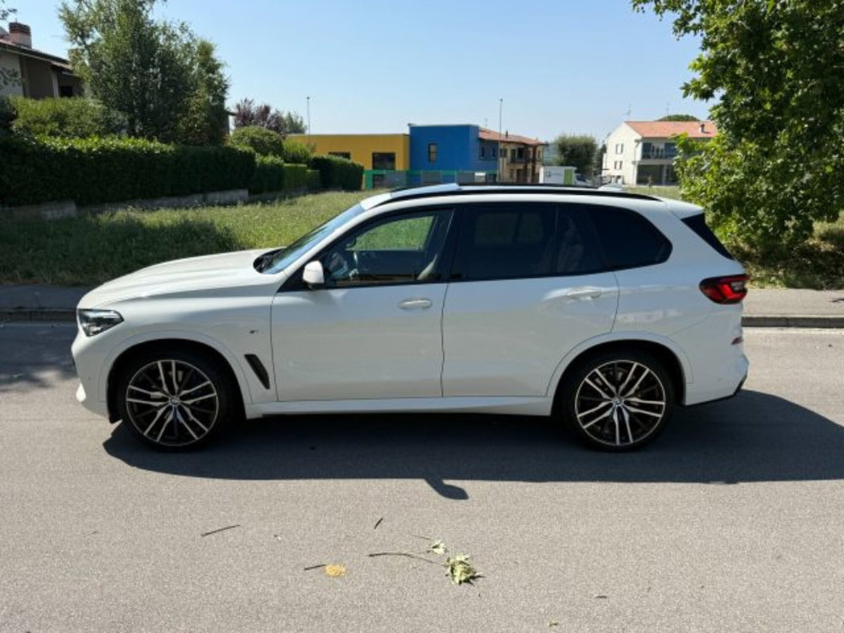 BMW X5 xDrive30d 48V Msport (16)
