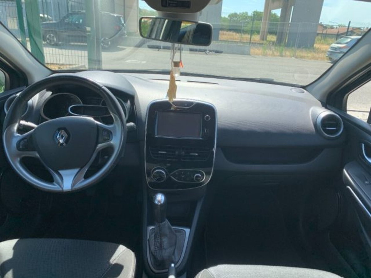 Renault Clio Sporter 1.5 dCi 8V 75CV Costume National (13)