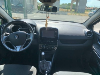 Renault Clio Sporter 1.5 dCi 8V 75CV Costume National (13)