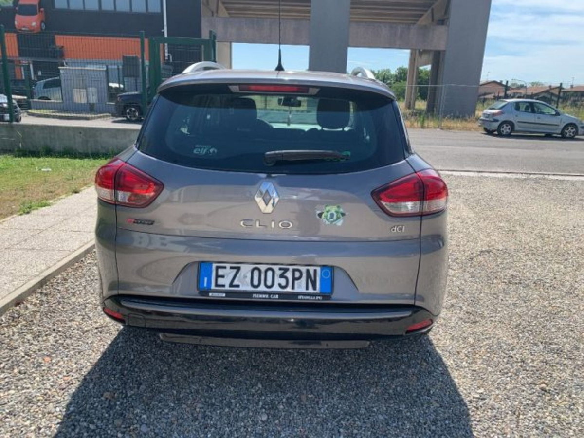 Renault Clio Sporter 1.5 dCi 8V 75CV Costume National (6)