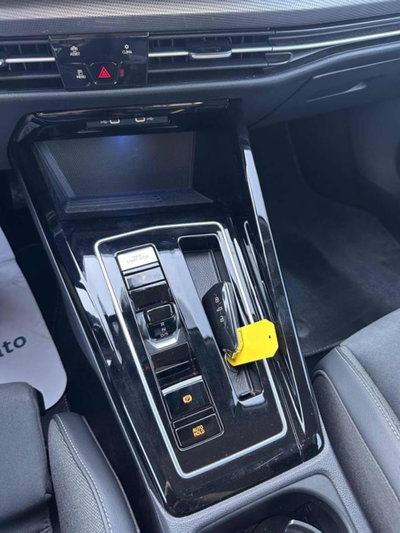 Volkswagen Golf Variant 2.0 TDI 150 CV DSG SCR 4Motion Style (14)