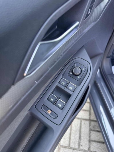 Volkswagen Golf Variant 2.0 TDI 150 CV DSG SCR 4Motion Style (6)