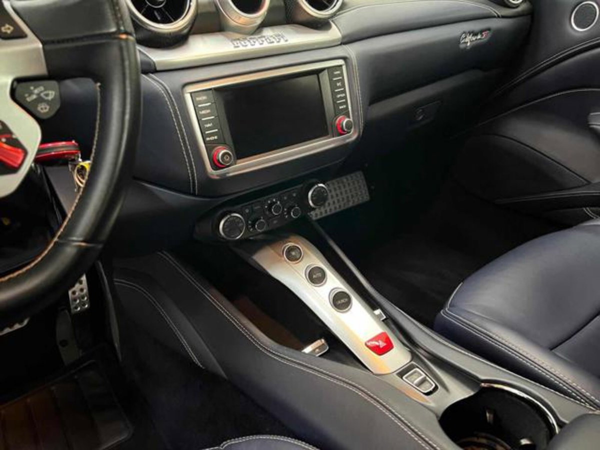 Ferrari California Spider California T DCT (13)