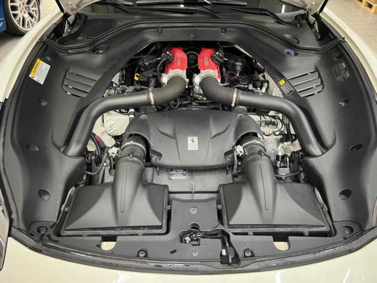 Ferrari California Spider California T DCT (15)