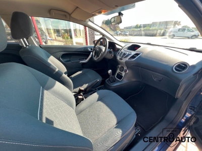 Ford Fiesta Ikon 1.4 TDCi 70CV 3 porte (10)