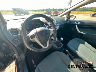 Ford Fiesta Ikon 1.4 TDCi 70CV 3 porte (15)