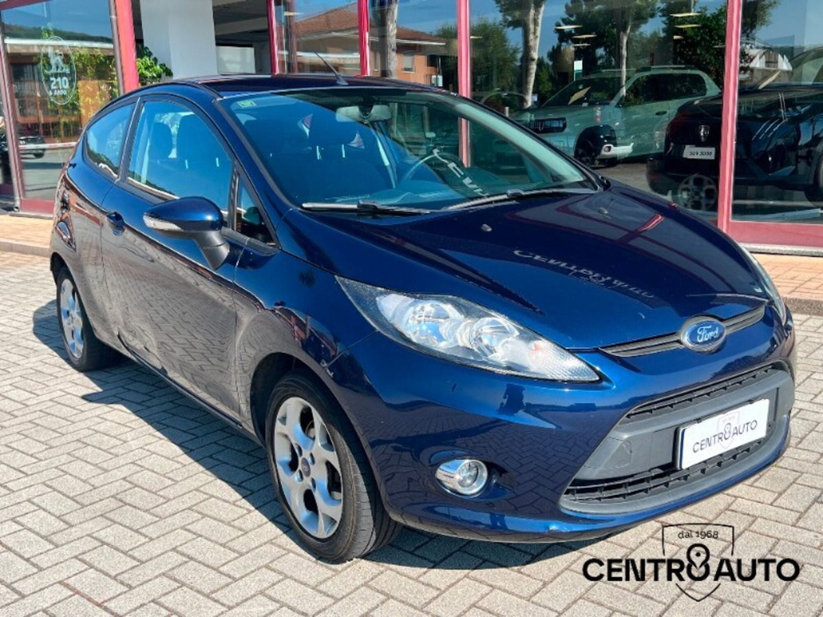 Ford Fiesta Ikon 1.4 TDCi 70CV 3 porte (2)