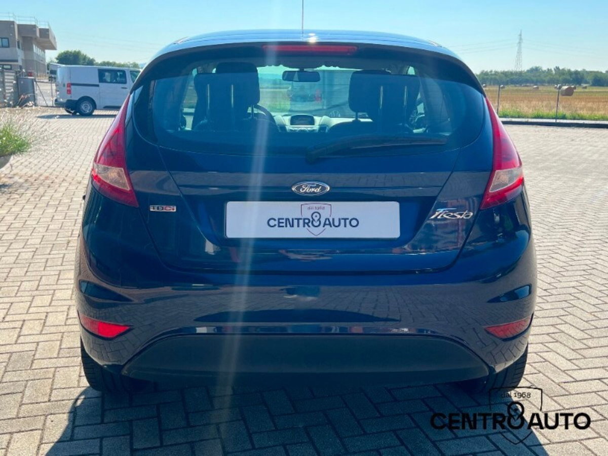 Ford Fiesta Ikon 1.4 TDCi 70CV 3 porte (5)