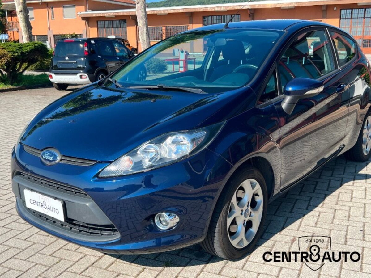 Ford Fiesta Ikon 1.4 TDCi 70CV 3 porte (8)