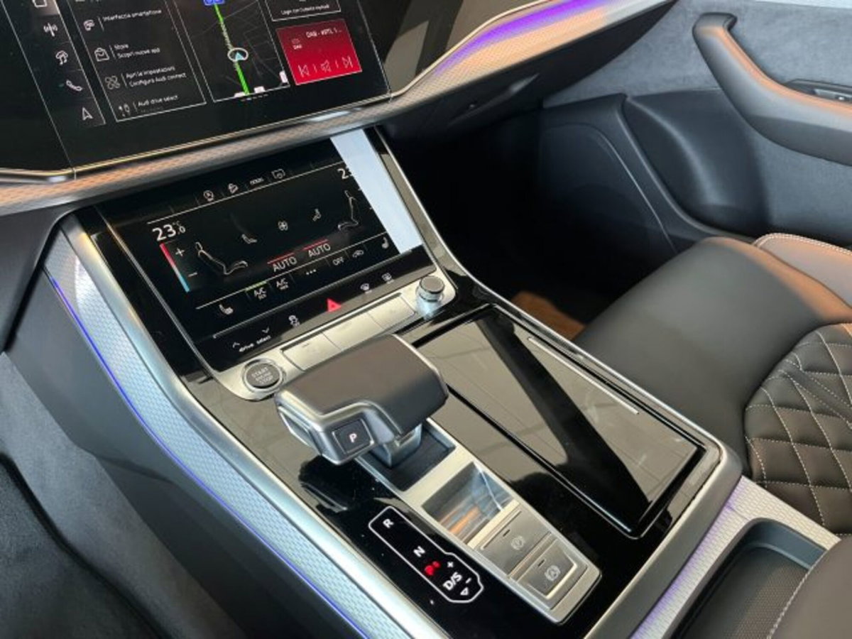Audi Q8 Q8 50 TDI 286 CV quattro tiptronic Sport (8)