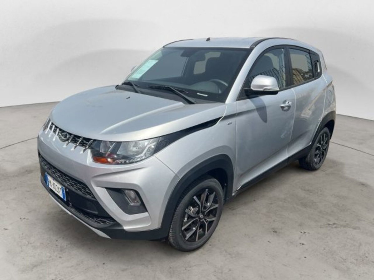 Mahindra KUV100 1.2 K8 (2)