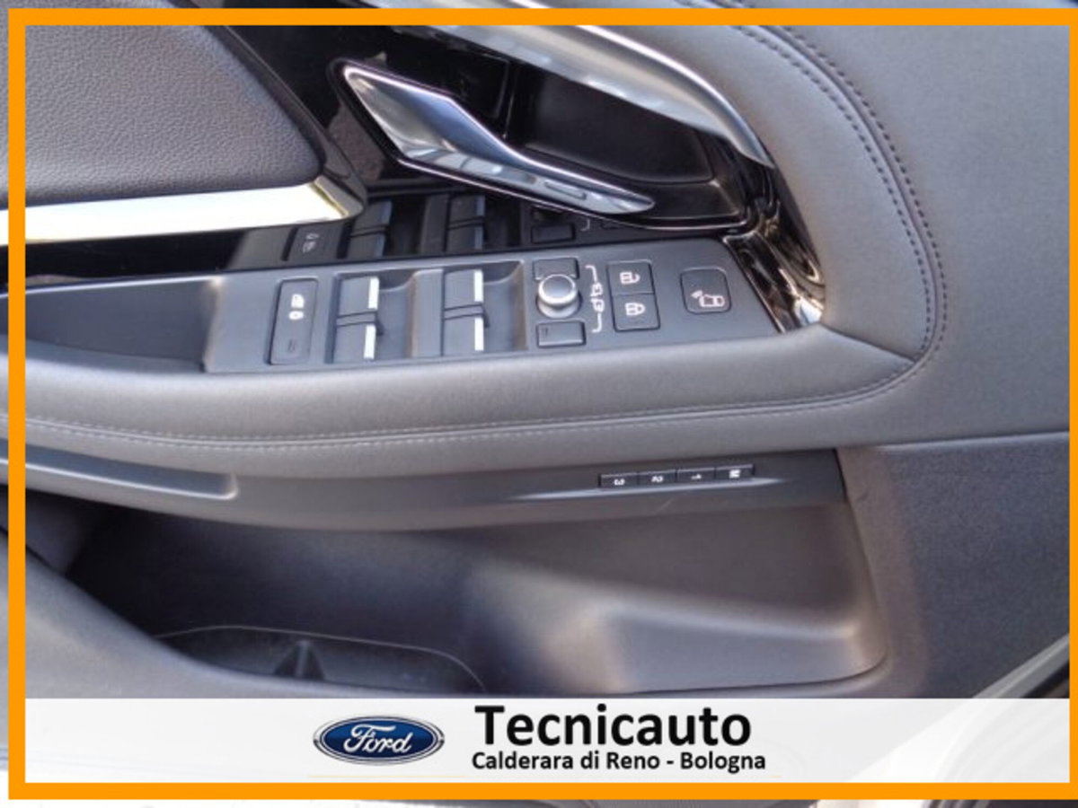 Land Rover Range Rover Evoque 2.0D I4 204 CV AWD Auto SE (19)
