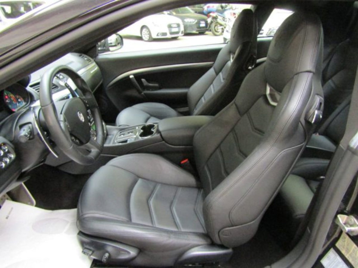 Maserati Granturismo GranTurismo 4.7 V8 Sport (9)