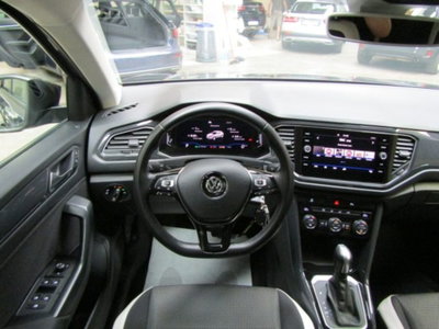 Volkswagen T-Roc 1.5 tsi R-Line dsg (19)