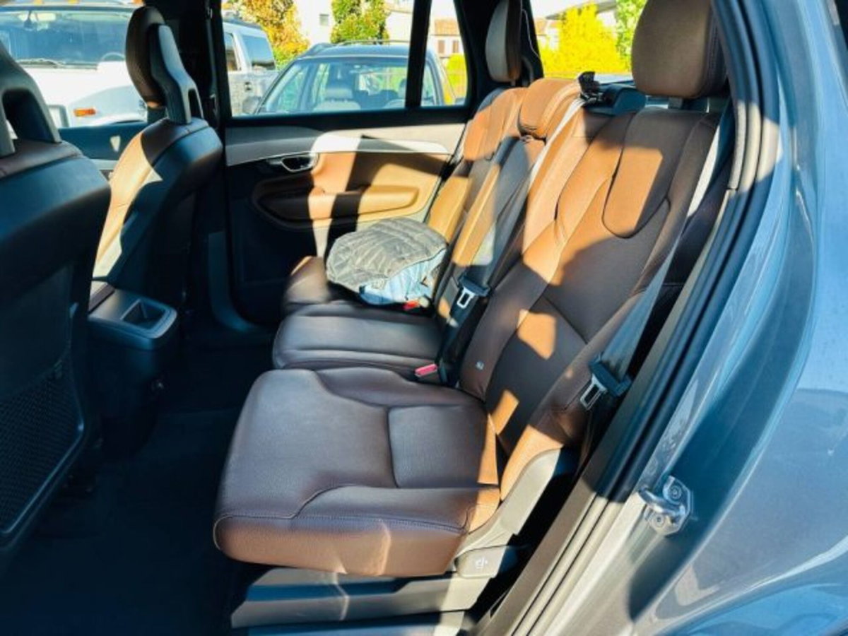 Volvo XC90 B5 (d) AWD Geartronic Momentum Pro (20)