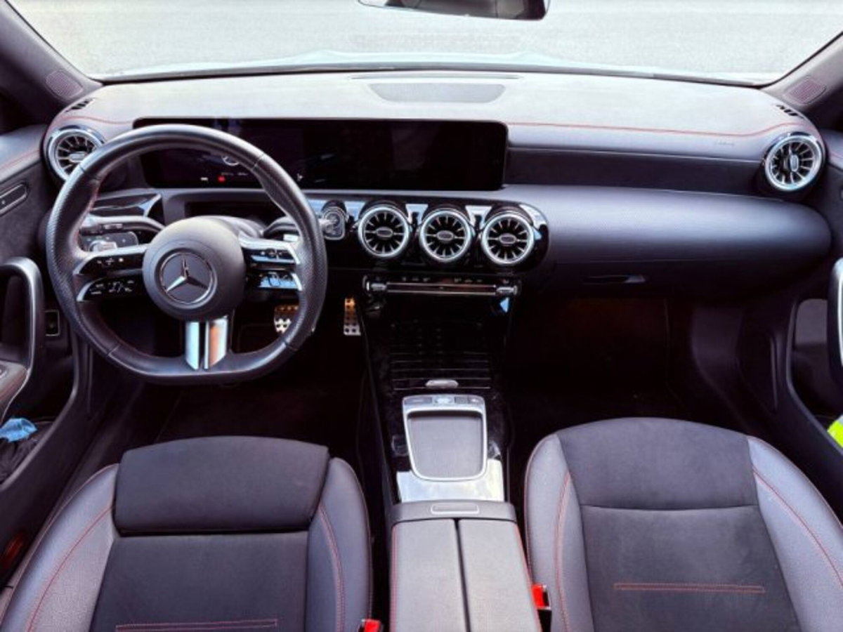 Mercedes-Benz CLA Shooting Brake 220 d AMG Line Premium Plus auto (10)