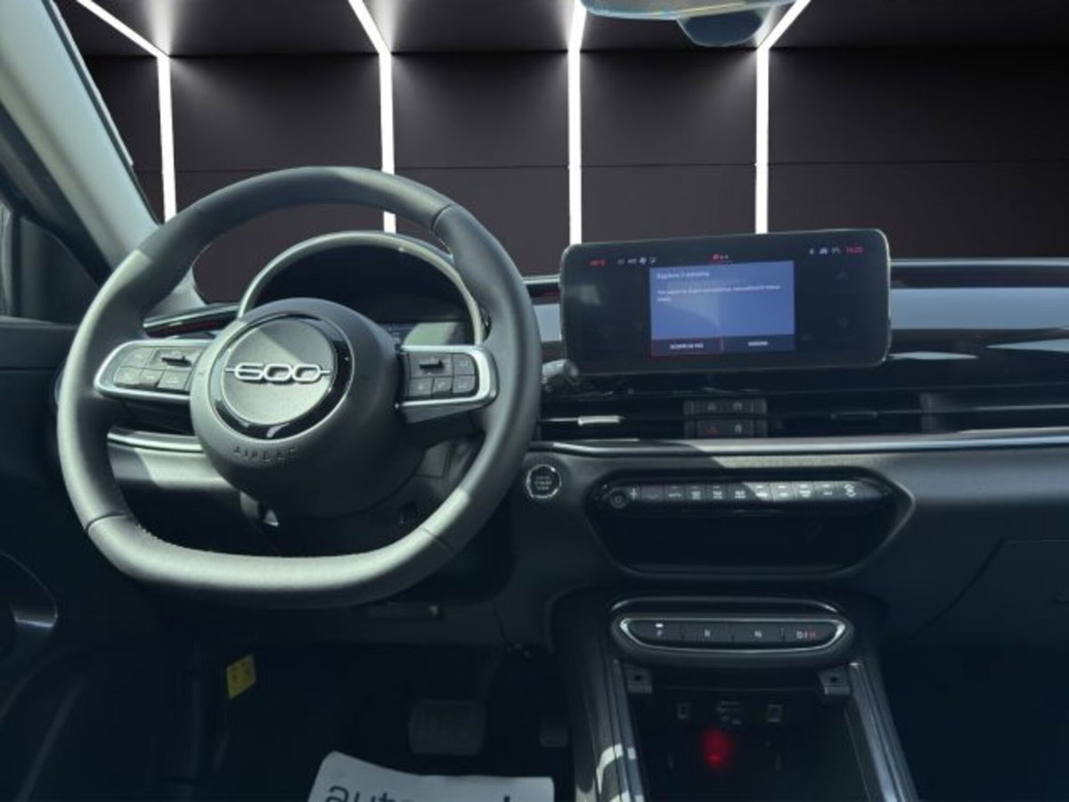 Fiat 600 1.2 hybrid Icon 145cv auto (13)