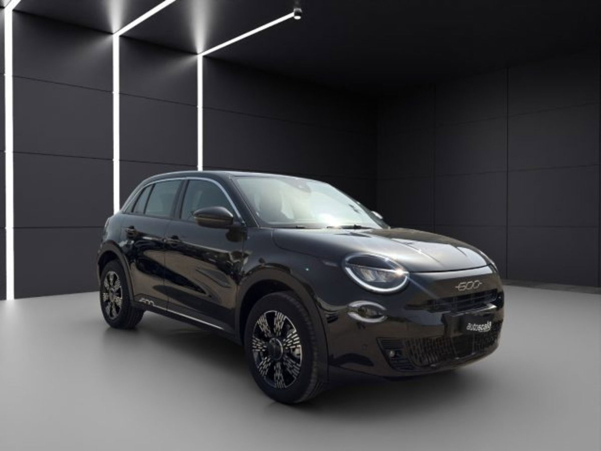 Fiat 600 1.2 hybrid Icon 145cv auto (7)