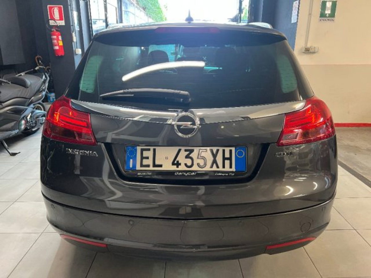 Opel Insignia Station Wagon CDTI 160CV Sports Cosmo (4)
