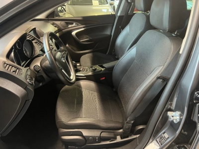 Opel Insignia Station Wagon CDTI 160CV Sports Cosmo (6)