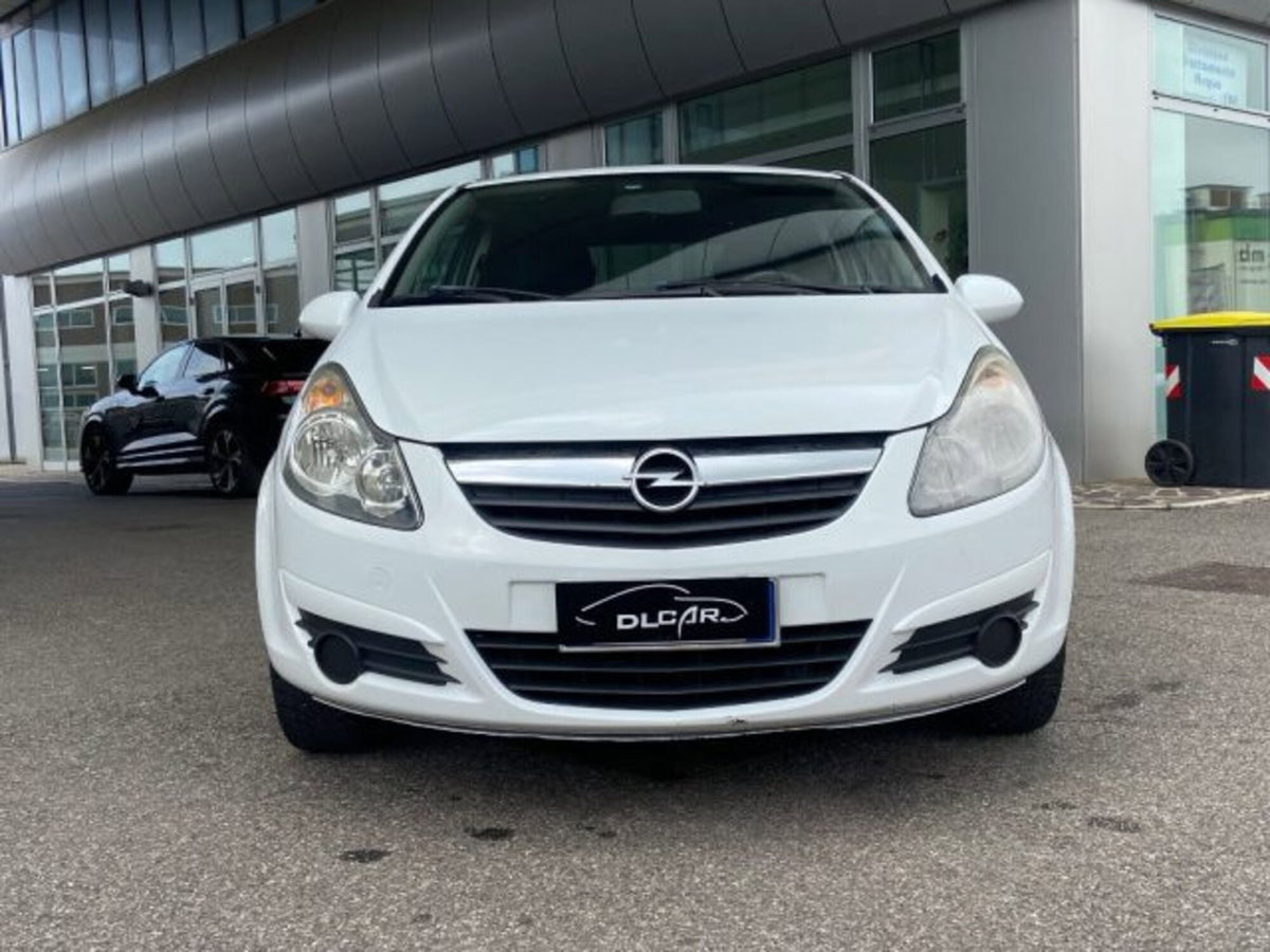 Opel Corsa 1.2 80CV 3 porte GPL-TECH Club (4)