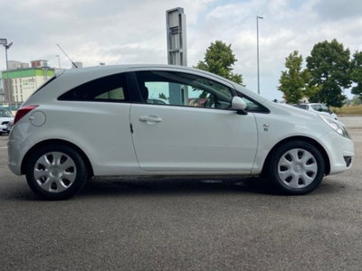 Opel Corsa 1.2 80CV 3 porte GPL-TECH Club (7)