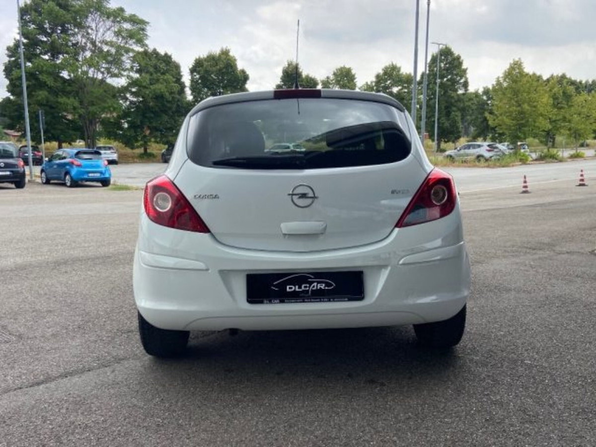 Opel Corsa 1.2 80CV 3 porte GPL-TECH Club (9)