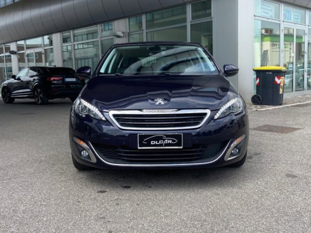 Peugeot 308 BlueHDi 120 S&S Allure (4)