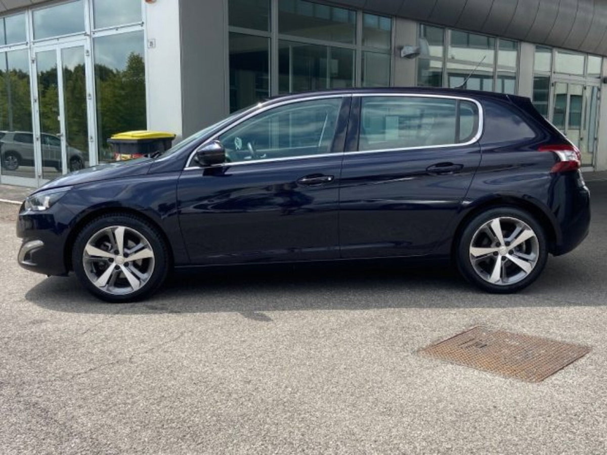 Peugeot 308 BlueHDi 120 S&S Allure (8)
