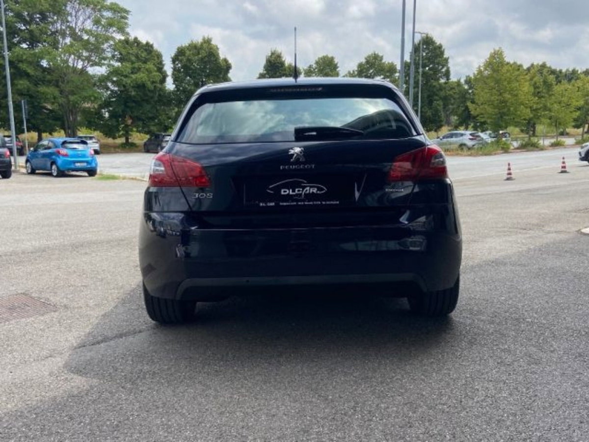 Peugeot 308 BlueHDi 120 S&S Allure (9)