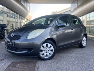 Toyota Yaris 1.0 5 porte