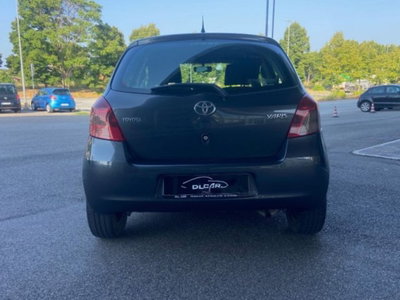 Toyota Yaris 1.0 5 porte (9)