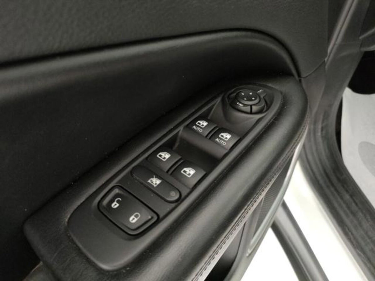 Jeep Compass 1.6 Multijet II 2WD Night Eagle (18)
