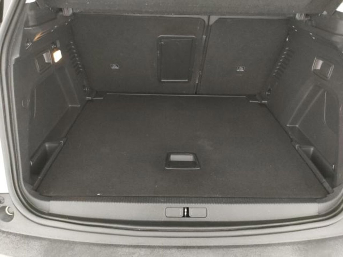 Peugeot 3008 BlueHDi 130 S&S EAT8 Allure Pack (20)