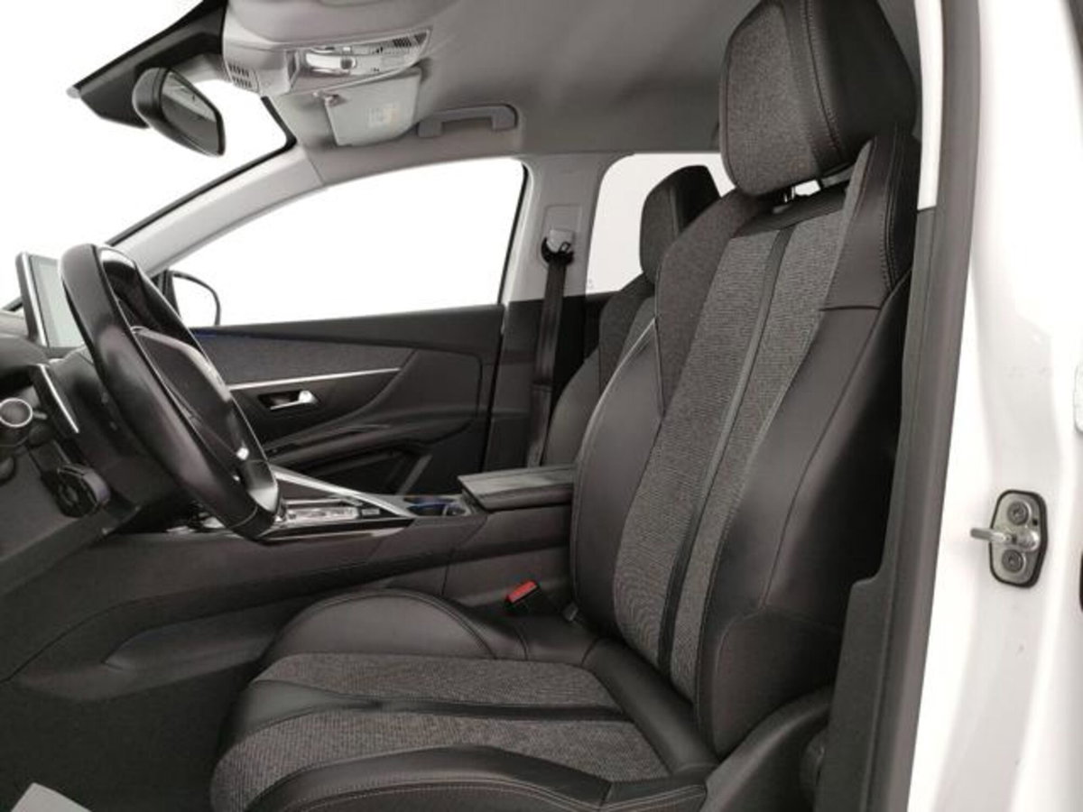 Peugeot 3008 BlueHDi 130 S&S EAT8 Allure Pack (5)