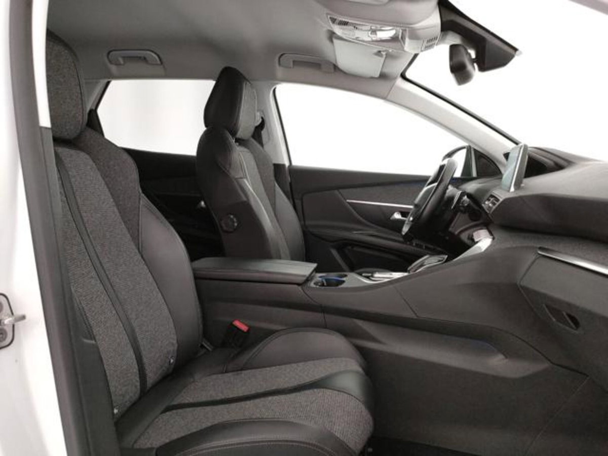 Peugeot 3008 BlueHDi 130 S&S EAT8 Allure Pack (6)