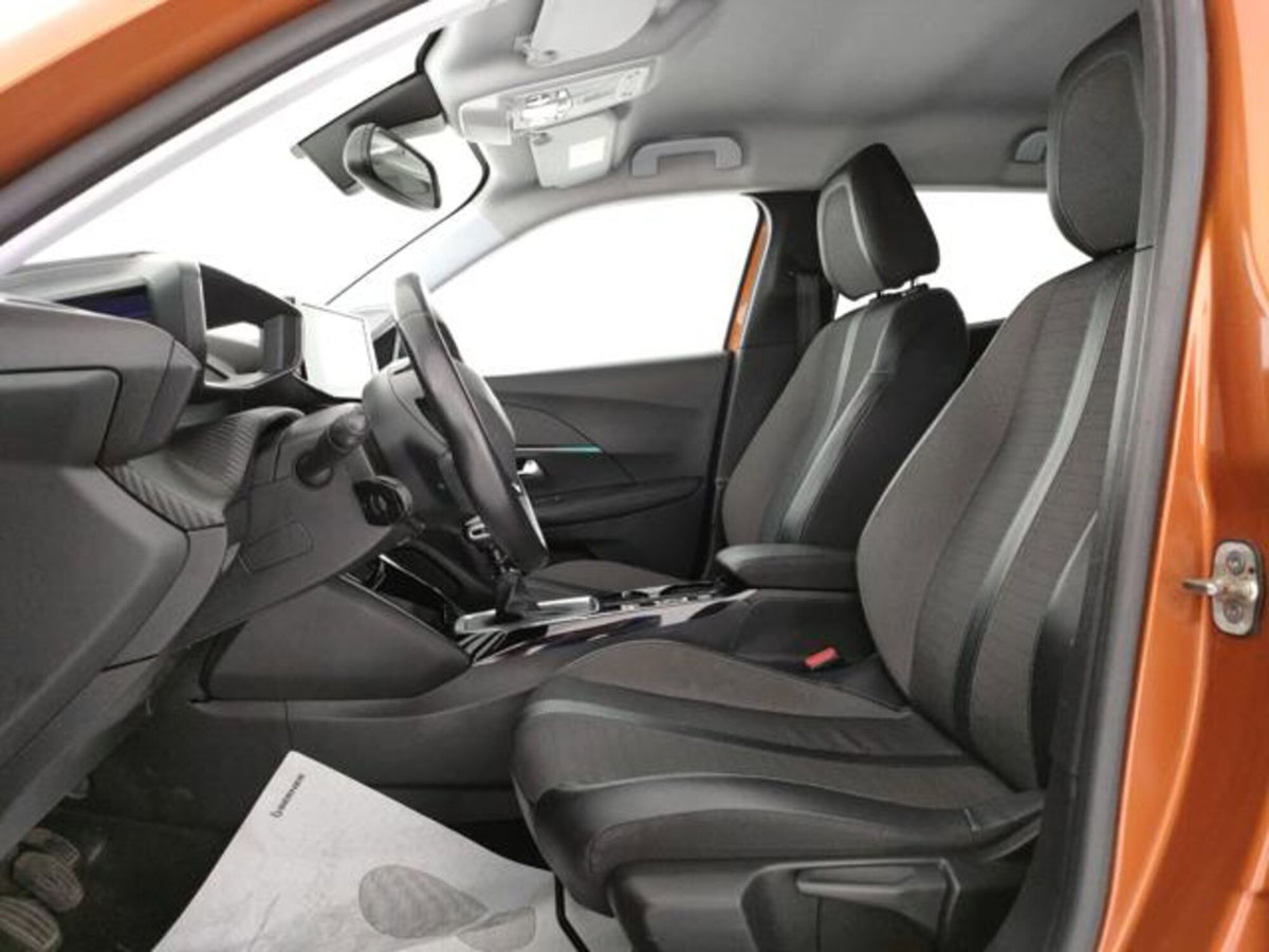 Peugeot 2008 PureTech 100 S&S Allure (5)