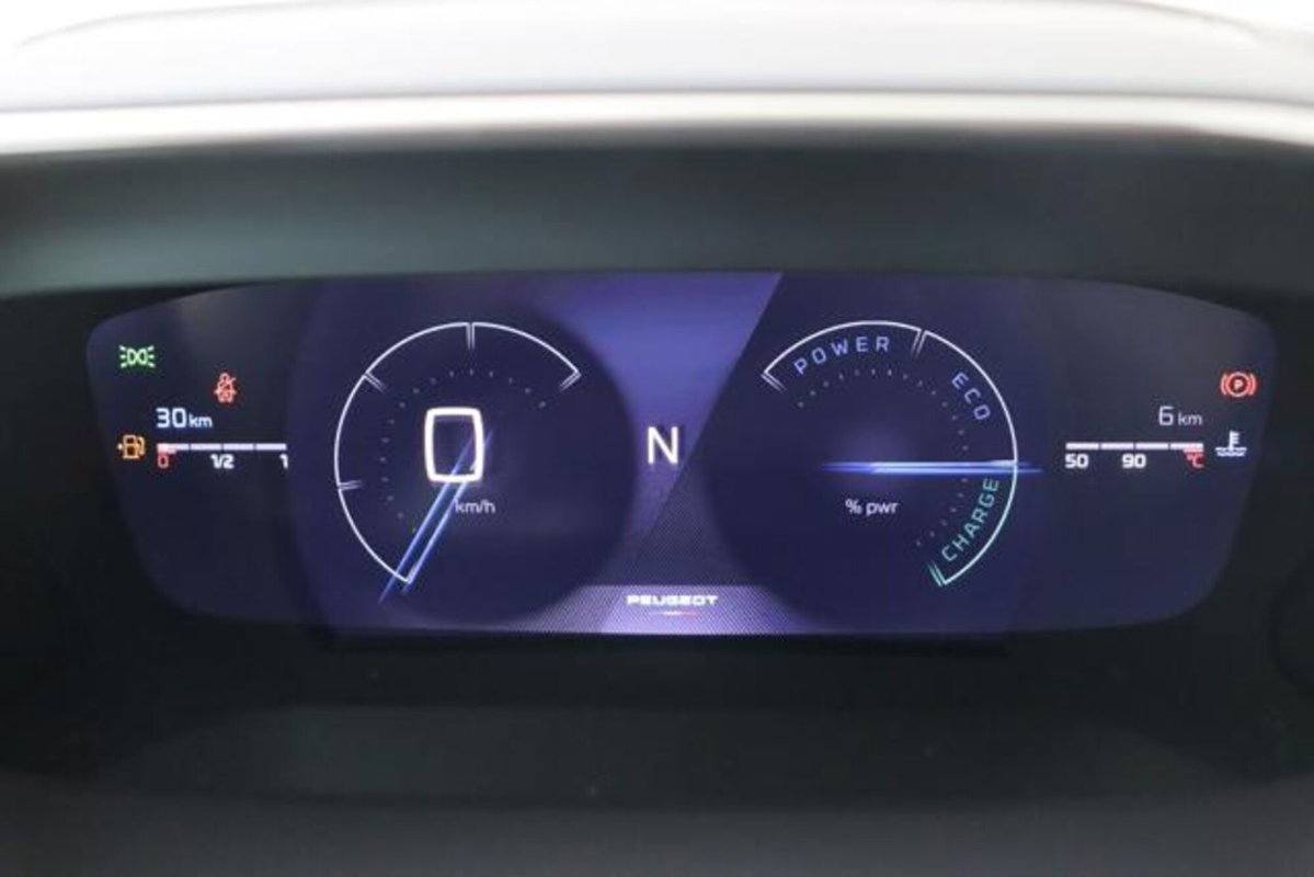 Peugeot 2008 1.2 hybrid GT 145cv e-dcs6 (11)