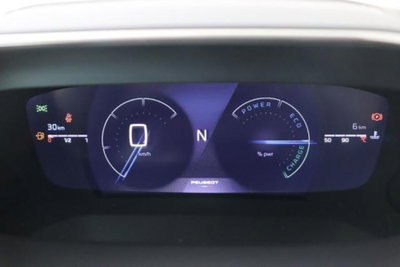 Peugeot 2008 1.2 hybrid GT 145cv e-dcs6 (11)