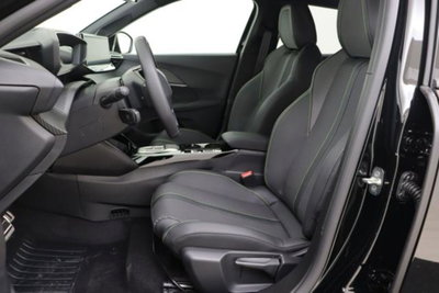 Peugeot 2008 1.2 hybrid GT 145cv e-dcs6 (5)