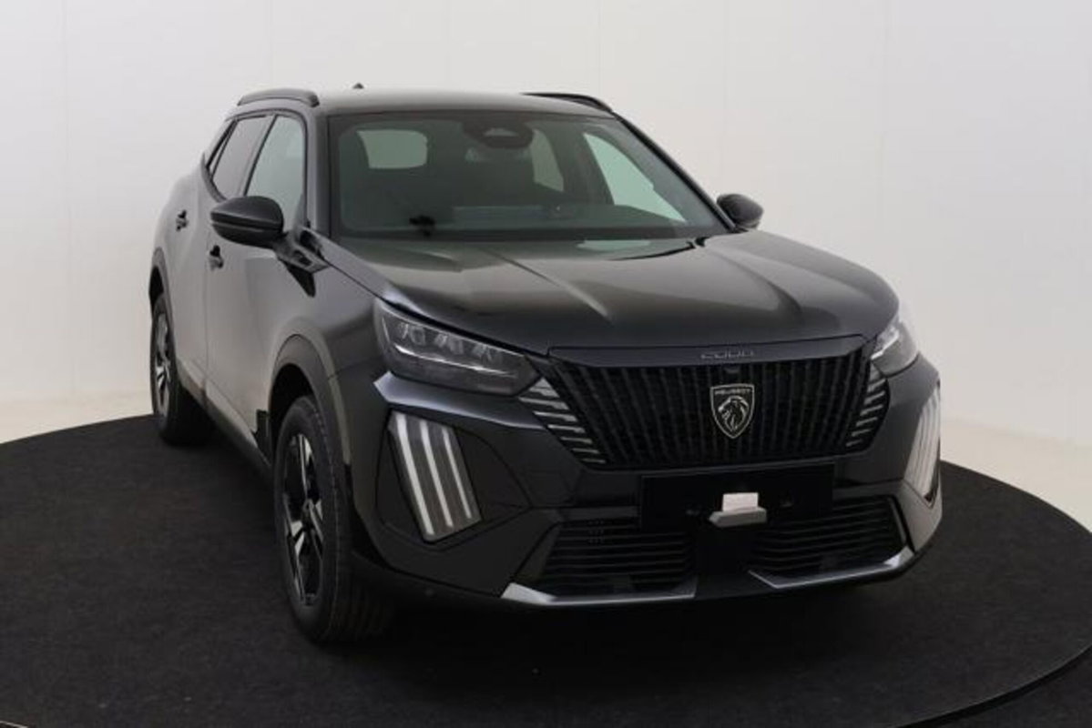 Peugeot 2008 1.2 hybrid GT 145cv e-dcs6 (8)